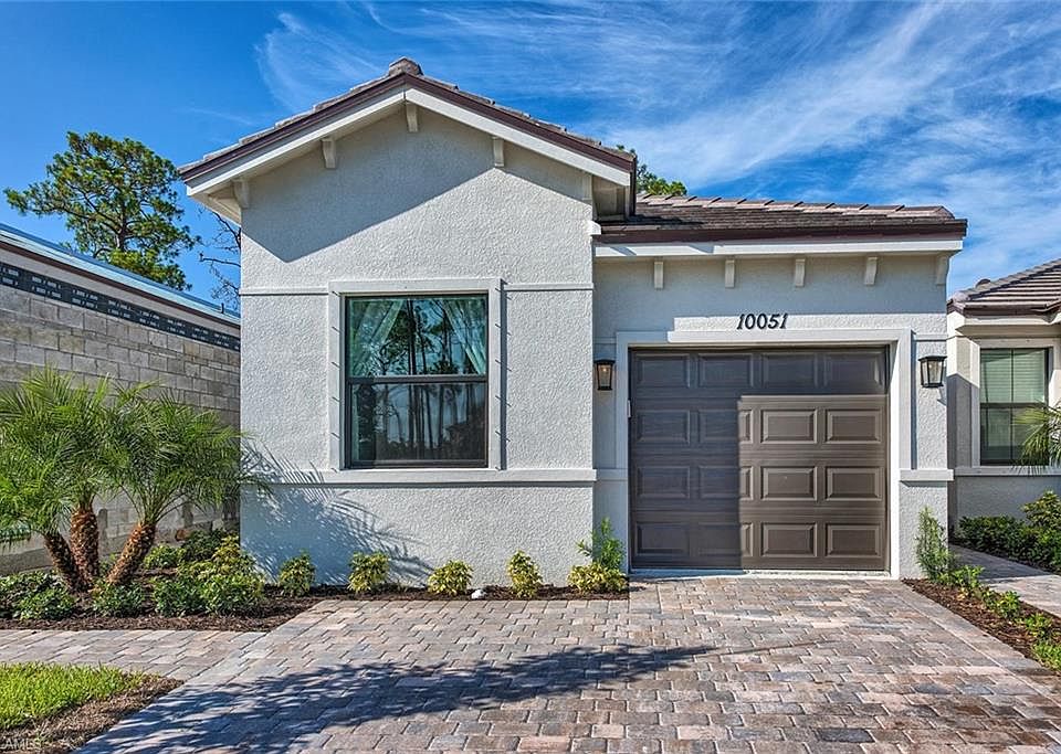 1st image of 10051 Bonita Fairways Dr