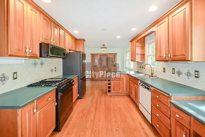 7211 Lesley Ave — Photo 14