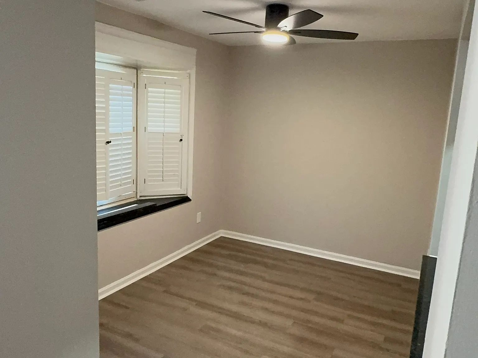 2 bed, 2.5 bath, 1076 sqft, $1,700 — Photo 4