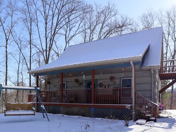 446 Mount Liberty Rd, Nashville, IN 47448
