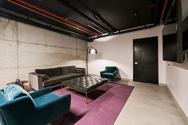 Rented by Compass | media 12