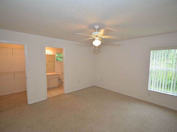 5th image of 15 Buttonwood Ln #A