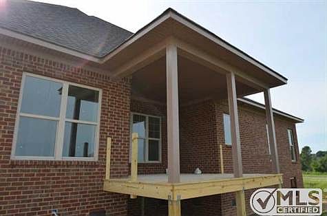4th image of 302 Birchwood Dr #88