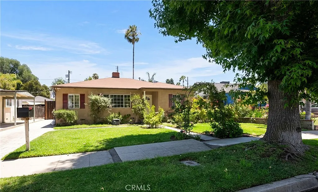 3 bed, 1906 sqft, $5,600 — Photo 2