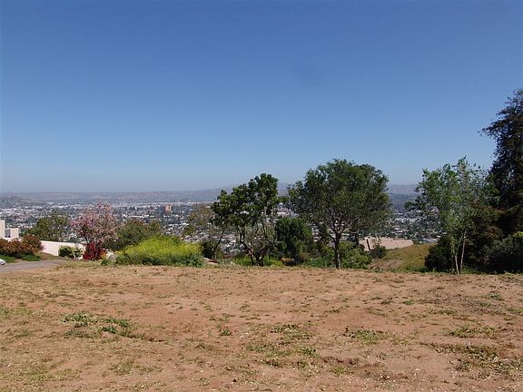 3rd image of 5027 Bluff Pl #0