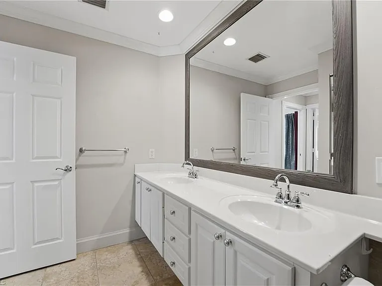 28207 Islet Trl — Photo 18