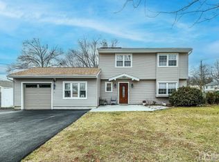 166 Mountain Ave, Piscataway, NJ