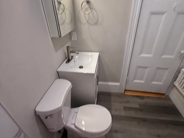 24 Walnut St #4 — Photo 12