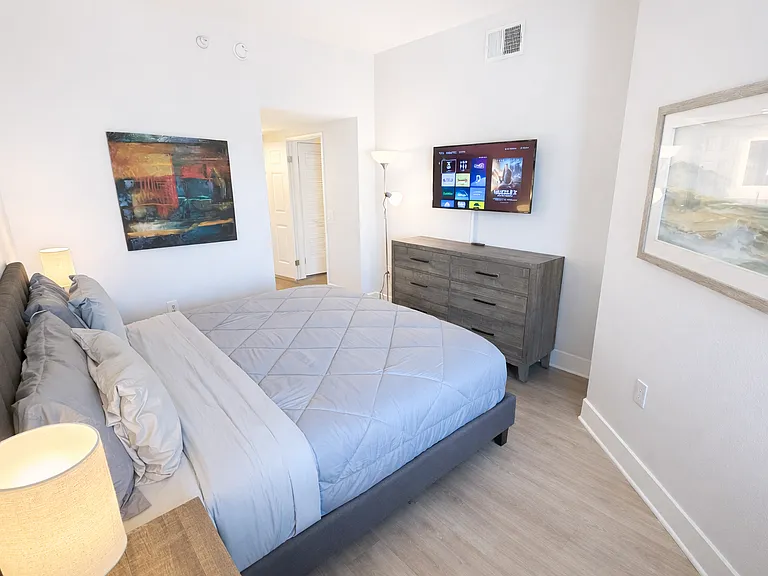 10740 Wilshire Blvd #609 — Photo 12