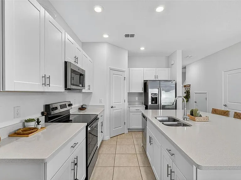 3607 Main Harbor Dr — Photo 6