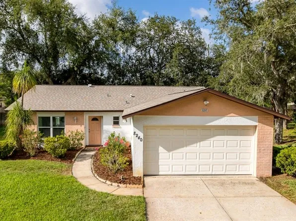 8240 Winding Wood Dr, Port Richey, FL 34668