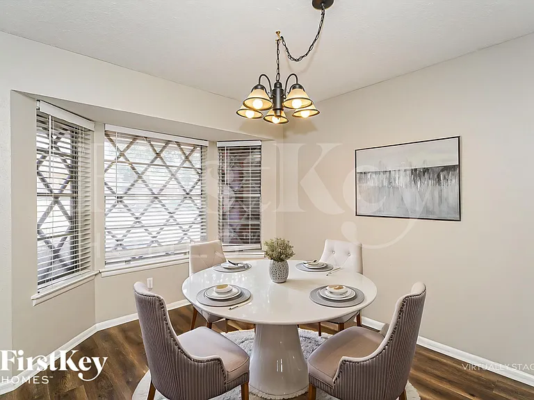 1424 Wreyhill Dr — Photo 5