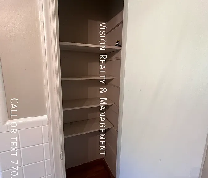 1148 Center St SW — Photo 35