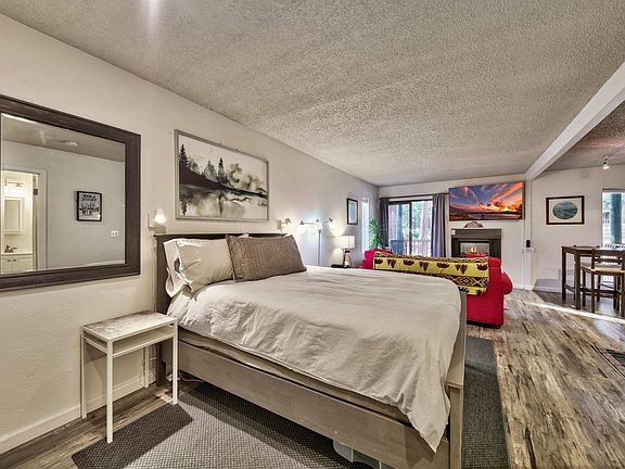 3rd image of 1300 Regency Way #62