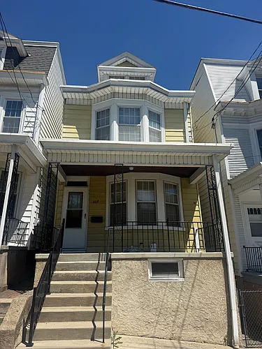 322 S Jackson St Photo 1