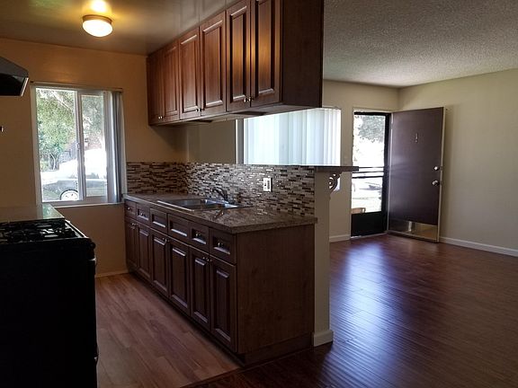 3rd image of 339 N Howard St APT 1