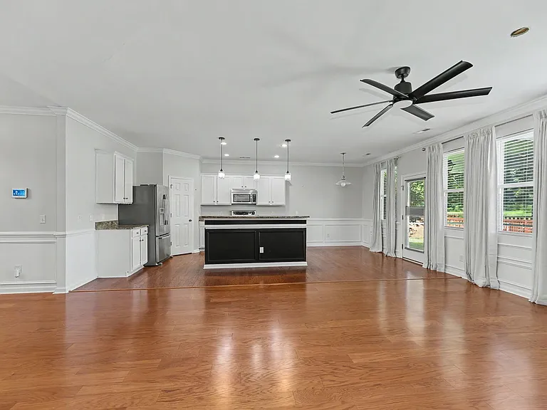247 Clayburne Dr — Photo 18