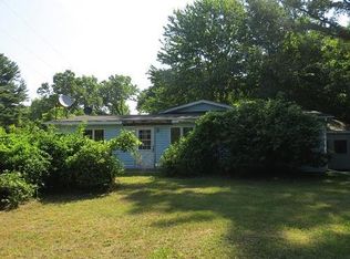 18778 144th Ave, Spring Lake, MI 49456