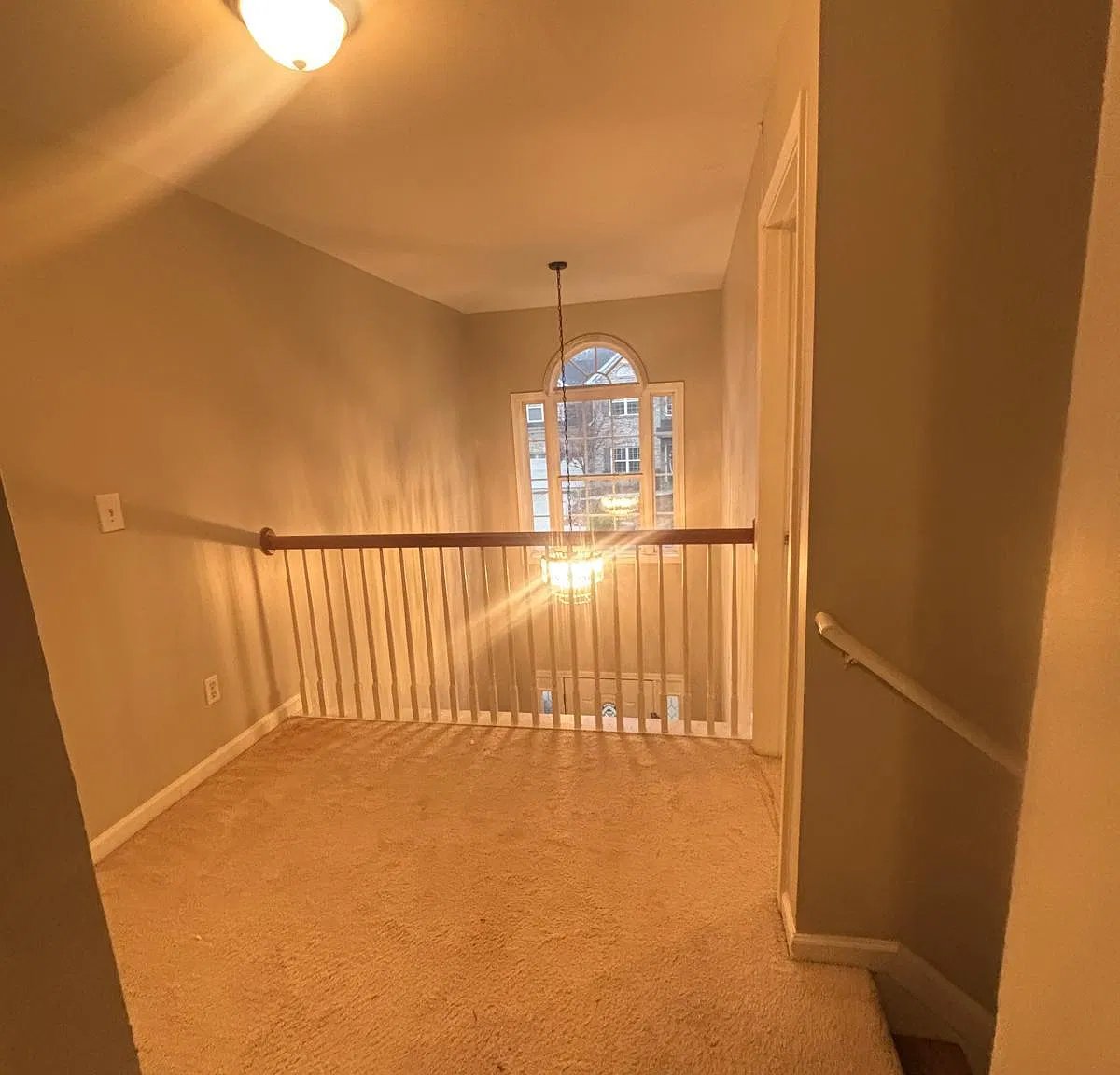 4 bed, 2.5 bath, 2414 sqft, $2,350 — Photo 4