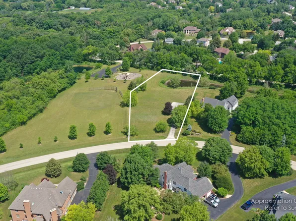 39699 Orchard Bluff Ln, Wadsworth, IL 60083