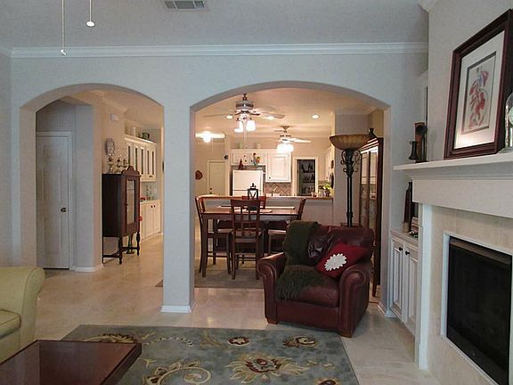 5th image of 1310 E James St APT 17