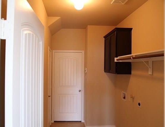 5th image of 120 Oriole Dr