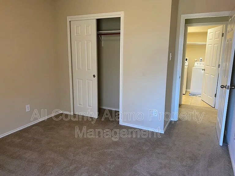 156 Katherine Way — Photo 13