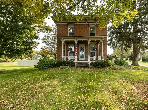 27 Wolcott St, Camden, NY 13316