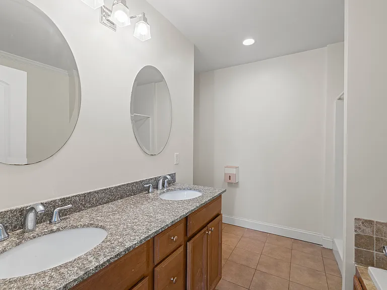 3 Prospect Hill St #3 — Photo 18