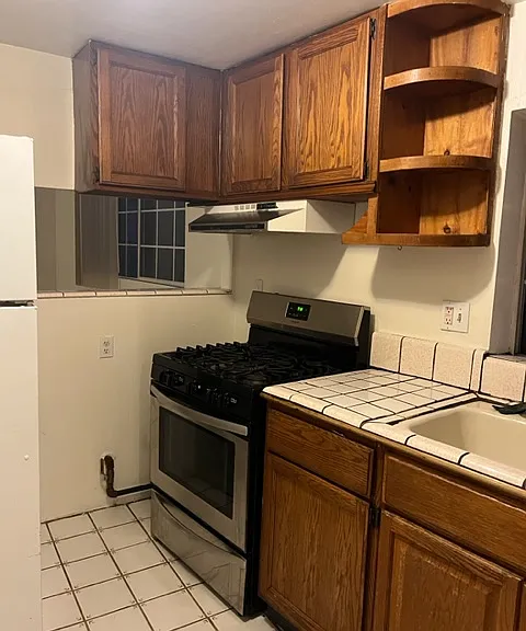 2434 Riverside Pl — Photo 4