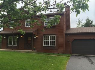 1392 Carleton Cir, Naperville, IL 60565