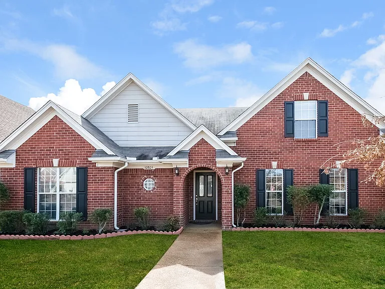 10805 Paul Coleman Dr — Photo 1