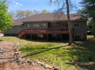 7815 Debora Dr, Brighton, MI 48114