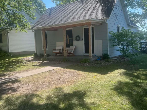 1001 Peniel St, University Park, IA 52595