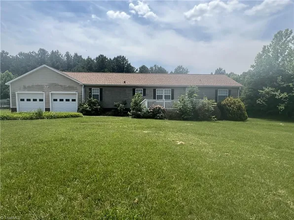 504 State Highway 62 E, Pleasant Garden, NC 27313