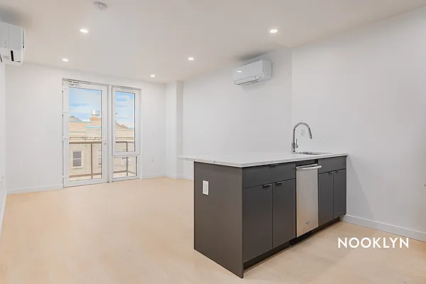 Rented by Nooklyn NYC LLC | media 131