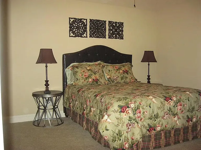 906 Greystone Dr — Photo 21