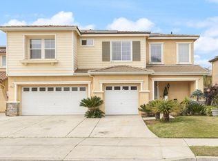 983 Pinewood Ave, Sanger, CA 93657