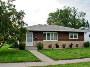1402 19th St S, Moorhead, MN 56560