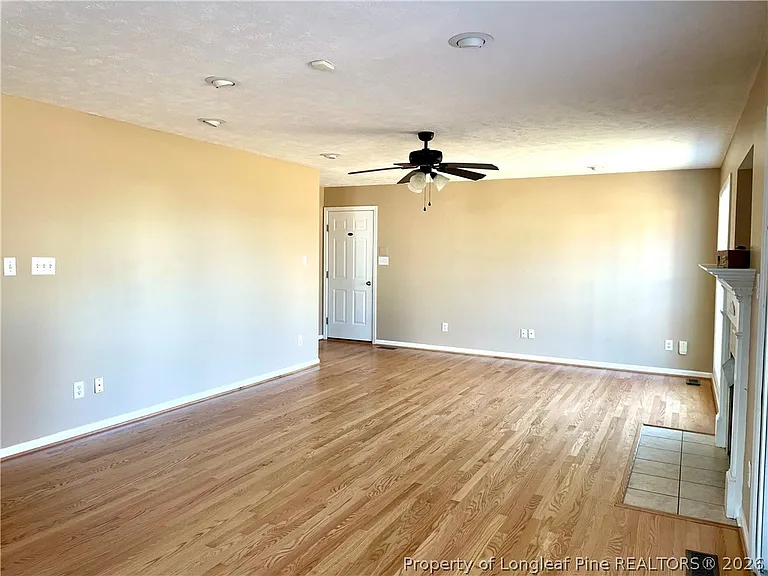 60 Scranton Ct — Photo 6