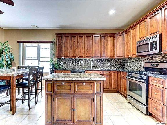 4th image of 2727 Nira Ave