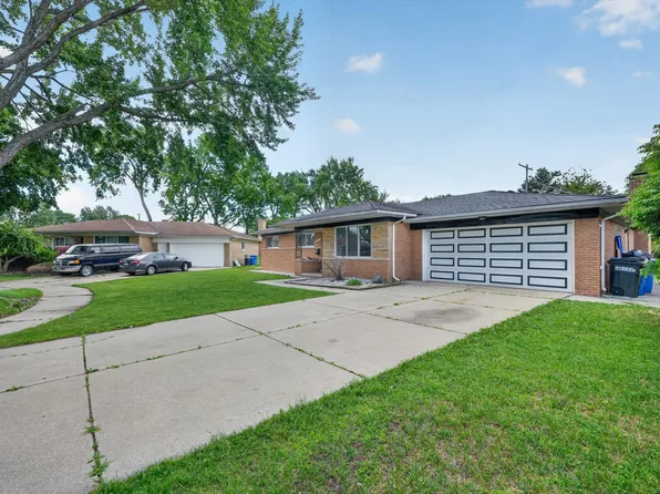 29101 Campbell Dr, Warren, MI 48093