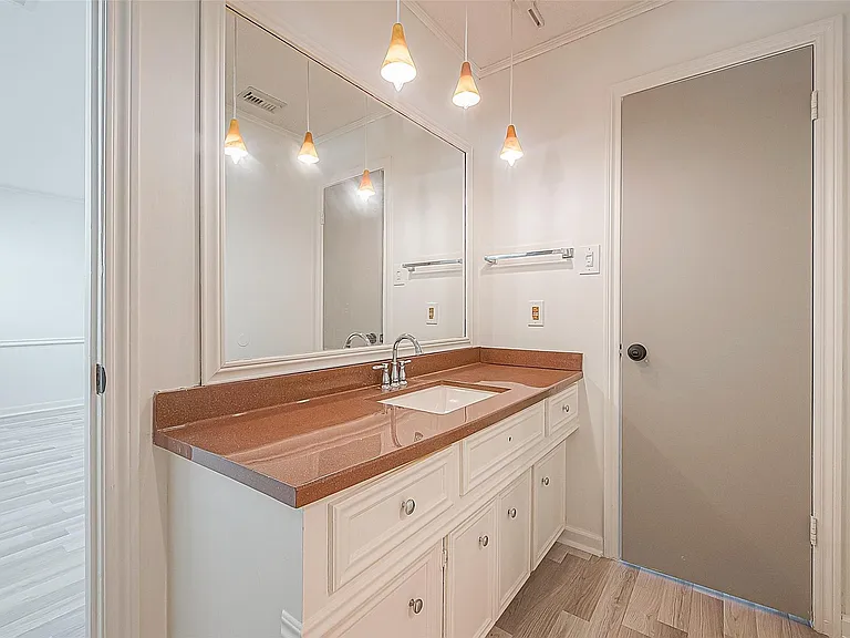 1015 Sugar Lakes Dr — Photo 32