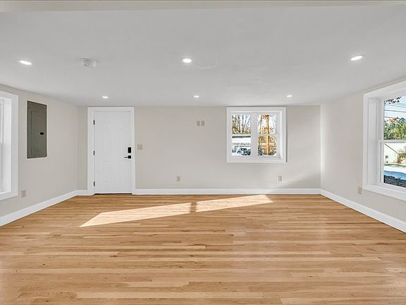 5th image of 354 Banta Rd