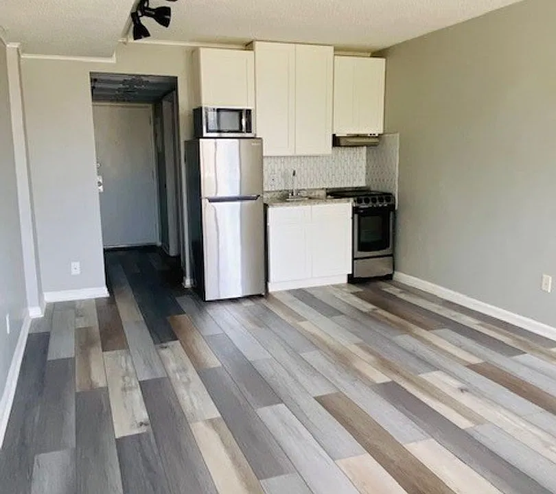 1700 Clinch Ave #318