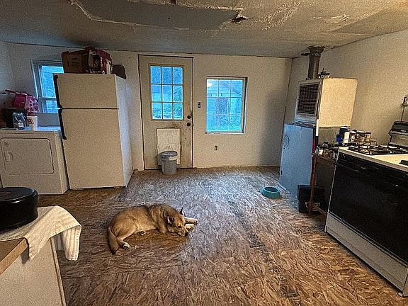 5th image of 1105 S 25th St