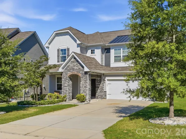 2018 Killian Creek Dr, Denver, NC 28037