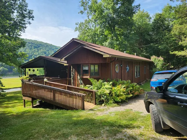 336 Carpenter Ln, West Hickory, PA 16370
