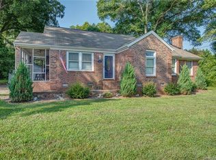 819 Neal Hawkins Rd, Gastonia, NC 28056
