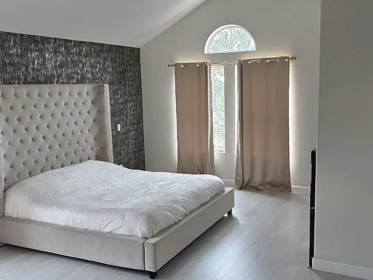 934 Calle Amable — Photo 18